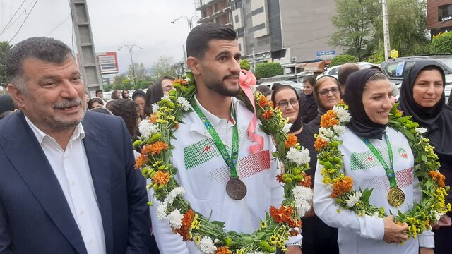 ورزش‌دوستان آملی از افتخارآفرینان ووشو جهان استقبال کردند