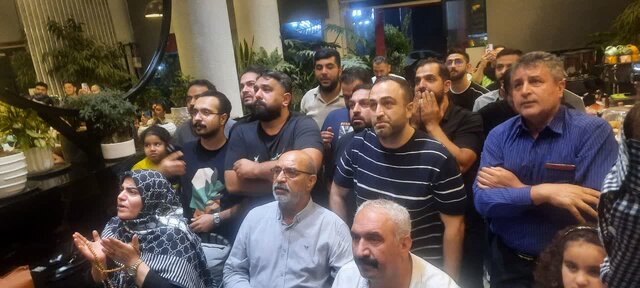 شادی دامنهدار آملیها پس از بازپسگیری تاج و تخت پادشاهی سنگین وزن جهان