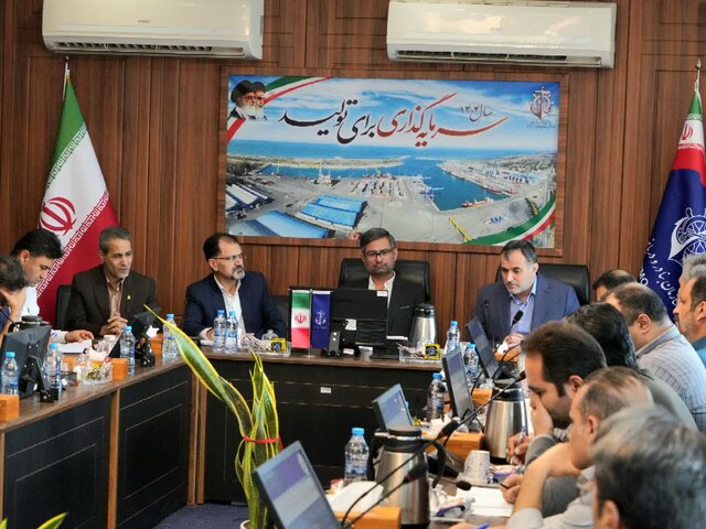 برگزاری دوره تخصصی مقابله با تهدیدات الکترونیک و ریزپرندهها در بندر امیرآباد