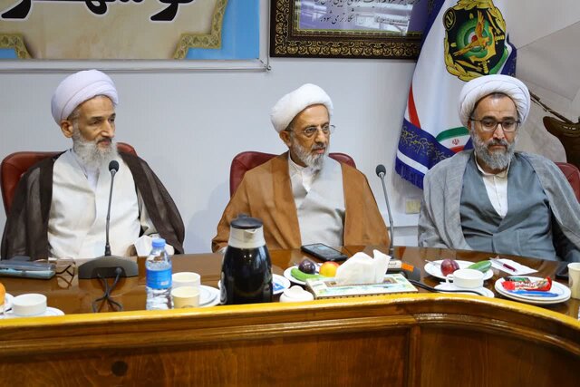 تاکید نماینده ولی فقیه بر پیوند حوزه، دانشگاه و مدارس و تقویت فرهنگ دفاع در مازندران
