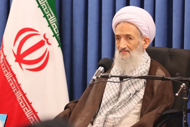 دفاع مقدس، یک «دفاع ماندگار» است که آوازه آن تا ابد در تاریخ باقی خواهد ماند