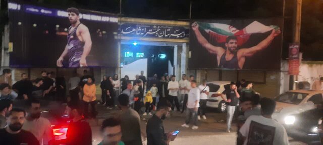 شهر المپیکی‌های کشتی ایران شادمان از طلای «ساروی»