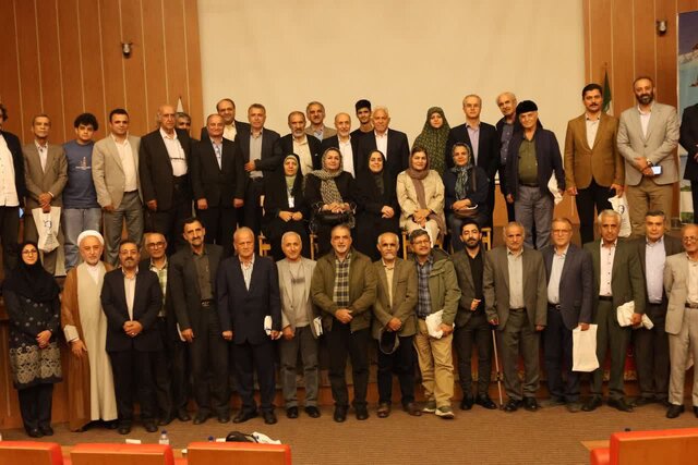 همایش صلح‌اندیشان شمال با شعار «از صلح مدنی تا صلح سبز» در آمل برگزار شد