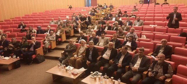 همایش صلح‌اندیشان شمال با شعار «از صلح مدنی تا صلح سبز» در آمل برگزار شد