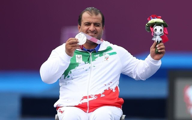قهرمان ۶ دوره جهان در تیراندازی با کمان سفیر حقوق ورزشی مازندران شد