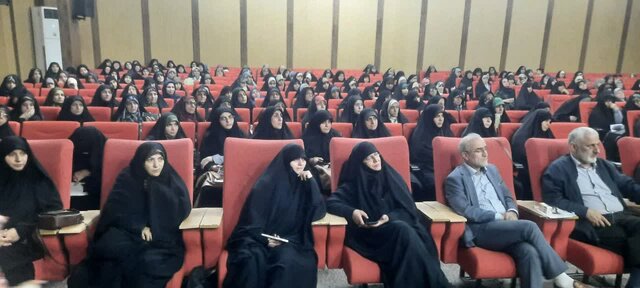 بانوان جبهه فرهنگی انقلاب مازندران با انتشار میثاقنامه «فاطمی» بر رعایت پوشش اسلامی تأکید کردند