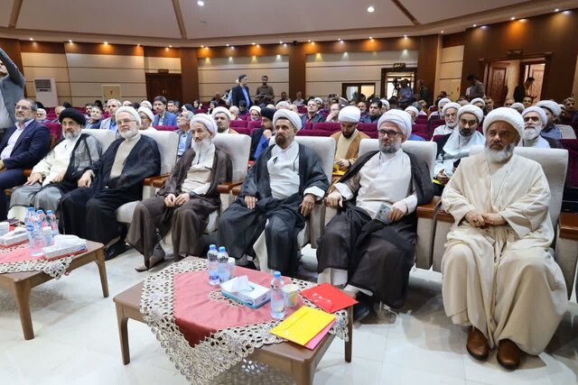 دستگاه قضا به مسئله بانک‌های خصوصی ورود کند