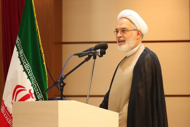 دستگاه قضا به مسئله بانکهای خصوصی ورود کند