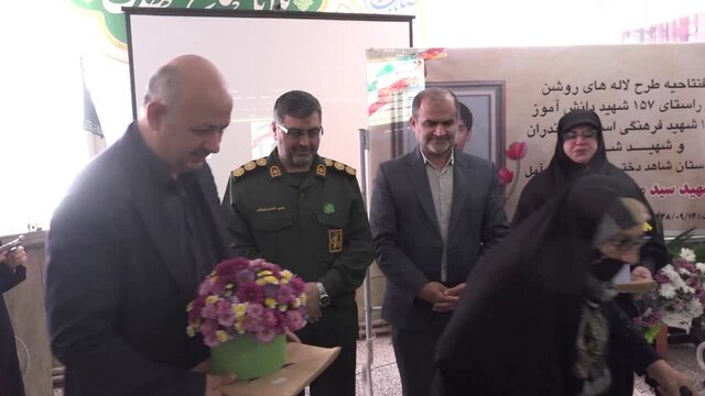 طرح «لاله‌های روشن» ویژه شهدای دانش‌آموز در مدارس آمل اجرایی شد