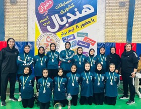 هندبال آمل درمسیر احیا / نائب‌قهرمانی دختران نوجوان آملی درمسابقات قهرمانی کشور