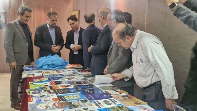 رونمایی از ۱۱۴ عنوان کتاب در شهرستان نور