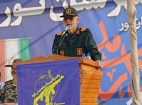 فرمانده دوران دفاع مقدس: مأموریت بسیج پیاده‌سازی گام دوم انقلاب است