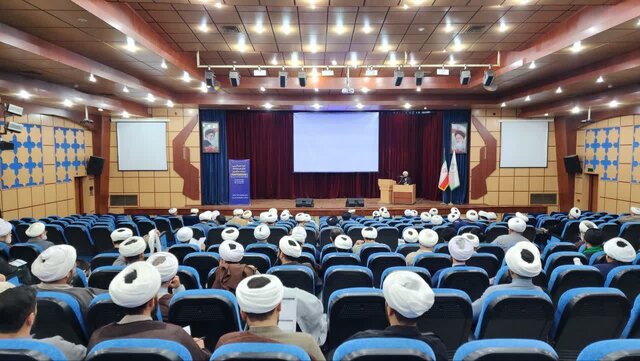 برگزاری دوره تعالی امامان محلات مازندران با تأکید بر نقش مسجد در حکمرانی نرم