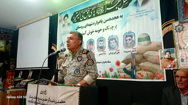 همبستگی در بحران‌ها، رمز پیروزی /اتحاد بین سپاه و ارتش موجب موفقیت است