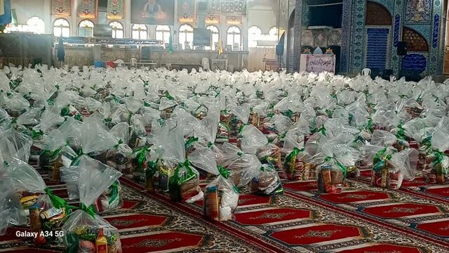 توزیع ۶۰۰۰ بسته معیشتی یلدایی بین نیازمندان مازندران