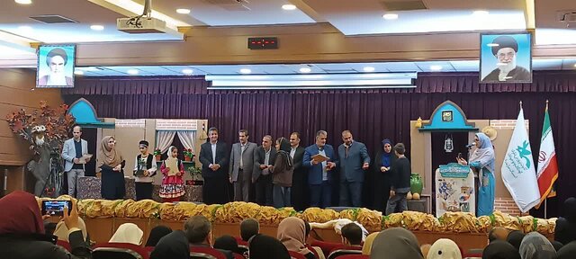 تجربه شادی بدون موبایل با جشنواره قصهگویی کانون در مازندران