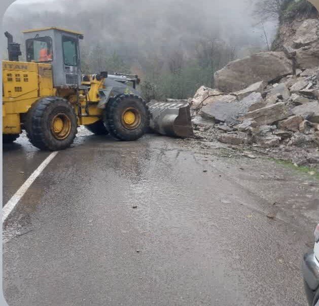 بازگشایی راه ۷۱ روستا پس از بارش سنگین برف در مازندران