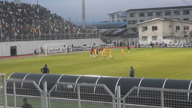 جشن قهرمانی ۱۲ هزار نفری نساجی درنیم فصل به تاخیر افتاد