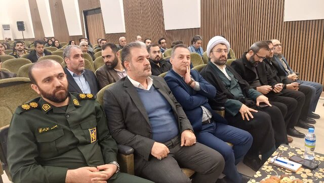 معاون آموزش ابتدایی مازندران: آموزگاران بنیانگذاران شخصیت اجتماعی دانش آموزان هستند