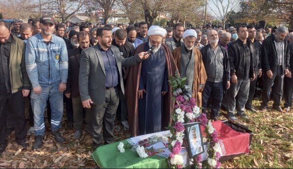 راهپیمایی مازندرانی‌ها علیه اغتشاشات/ شهدای امنیت تشییع شدند