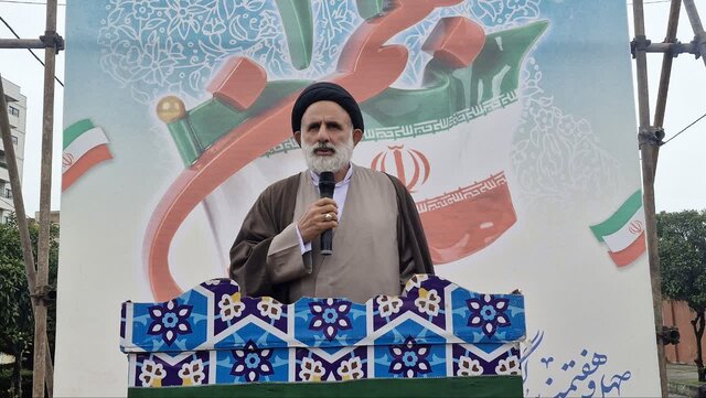 مدیرکل دفتر مقام معظم رهبری: آمریکا می‌خواهد کشور ما را ببلعد و ما اجازه نمی‌دهیم