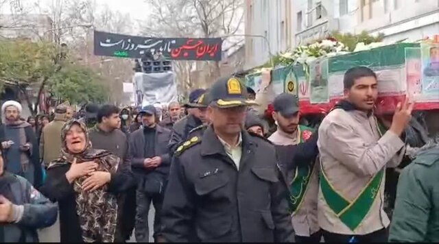 پیکر شهید «سیدعلی احمدنژاد» سرباز وطن در ساری تشییع شد