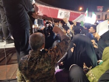 اجتماع بزرگ عاشقان ولایت در میدان شهدای بابلسر برگزار شد