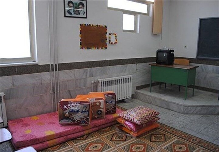 عکس تزئینی است اسکان ۱۴ هزار مسافر نوروزی در مدارس فارس/ کاهش سفرها تحت تأثیر شرایط جنگی