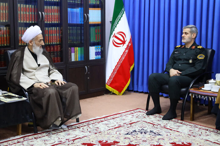 لائینی: دروغ‌گویی‌ها و بی‌هویتی دشمن برای همگان آشکار شده است