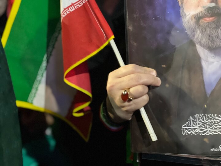تداوم تجمع خیابانی و راهپیمایی شبانه در مازندران/سیوشش شب سوگواری برای رهبر شهید