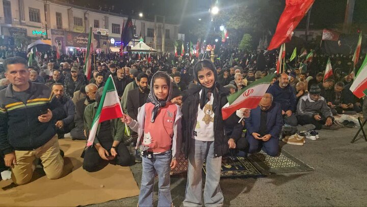 تداوم میدان داری مردم مازندران در بیعت با رهبری/ ۴۲ شب سوگواری در شهادت رهبر