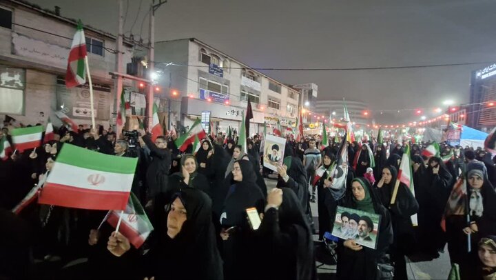 قدرت آمریکا پوشالی است/ ایران در میان ابرقدرتهای جهان قرار دارد