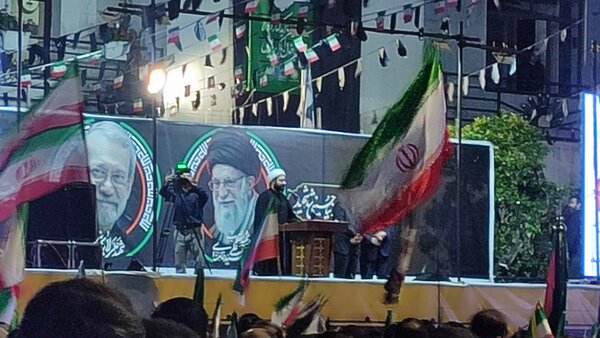 فرزند شهید لاریجانی: جنایت استکبار ما را در غم فرو نبرد/ راه شهدا را ادامه دهیم