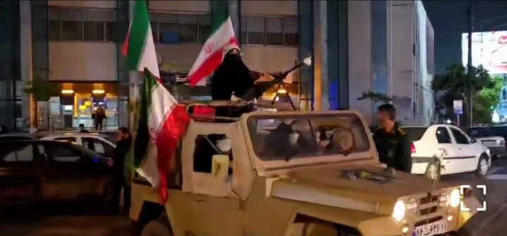 «مازندران مقتدر» وفادار به انقلاب/ حمایت از نیروهای مسلح در سی و سومین شب متوالی