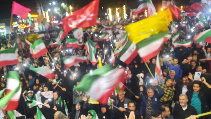 حماسه آفرینی مازندرانیها در ایستگاه پنجاه و هفتم/میدان داری مردم در گوشه گوشه شهر