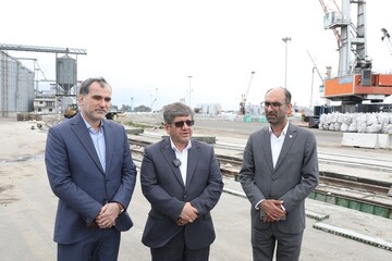 بررسی تحقق سهم ۲۵ درصدی حمل ریلی کالا از بنادر در برنامه هفتم توسعه