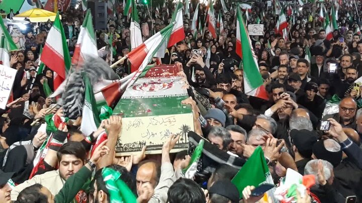 شب باشکوه مازندرانی‌ها در بیعت، صلابت و وطن‌دوستی