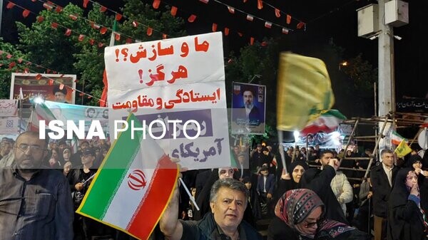 ۸۶ شب ایستادگی بی‌وقفه مازندران/ شکستن سکوت شب با فریاد «ما هنوز ایستاده‌ایم»