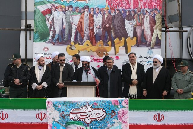 راهپیمایی گسترده ۲۲ بهمن در میاندوآب برگزار شد