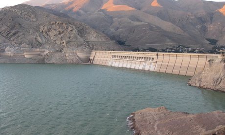 آغاز رهاسازی آب از سد ساروق تکاب به سمت دریاچه ارومیه 