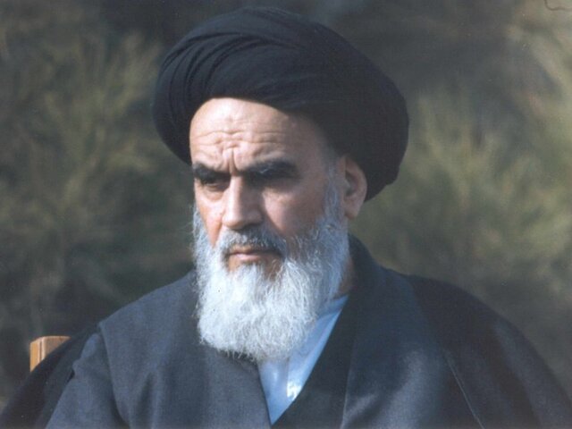 امام خمینی آزاد مردی بی مانند و شخصیتی بی نظیر بود