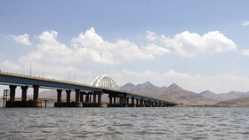 احیای دریاچه ارومیه نگین دستاوردهای دولت در آذربایجان غربی است