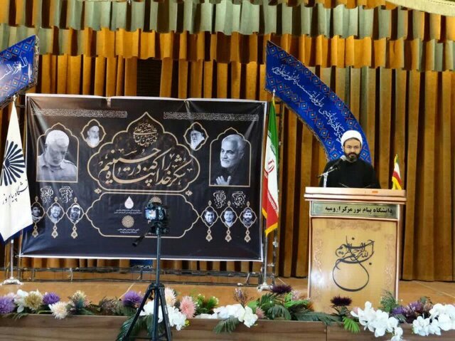 باید برای شناساندن شهدای مدافع حرم بیش از پیش تلاش شود
 