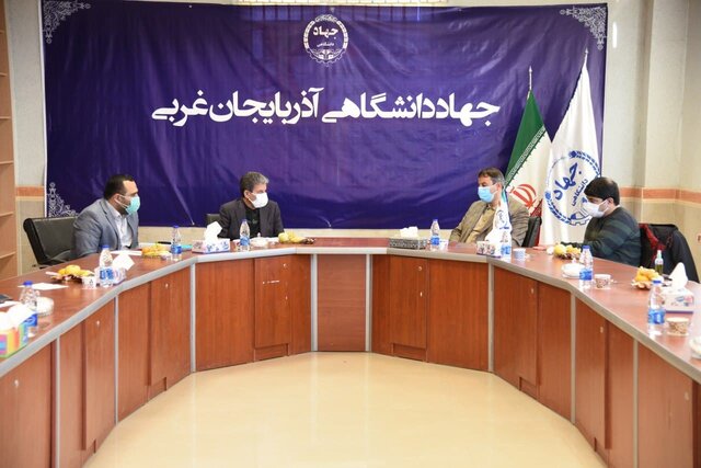 گزارش تصویری از بازدید استاندار آذربایجان غربی از دستاوردهای فناورانه جهاددانشگاهی استان۲ گزارش تصویری از بازدید استاندار آذربایجان غربی از دستاوردهای فناورانه جهاددانشگاهی استان۲