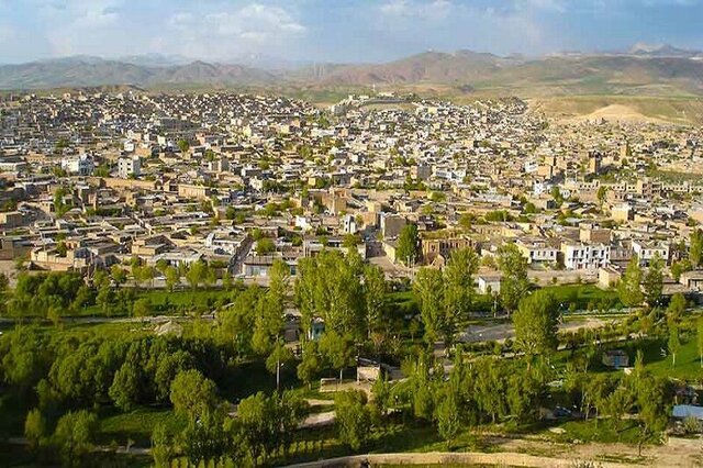 طرح توسعه و محرومیت زدایی تکاب باید در ابعاد مختلف صورت گیرد