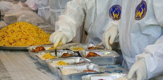 توزیع ۲۳ هزار و ۵۶۰ پرس غذای گرم و جیره خشک در آذربایجان غربی