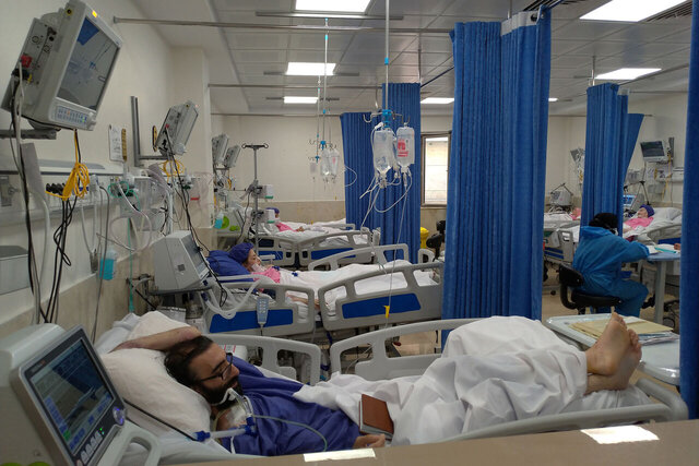 برای پذیرش بیماران کرونایی در آذربایجان غربی کمبود تخت نداریم