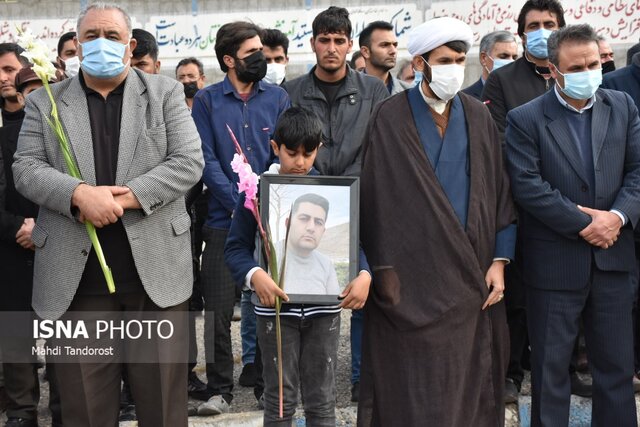 تشییع و خاکسپاری شهید علی سلطانپور در ماکو