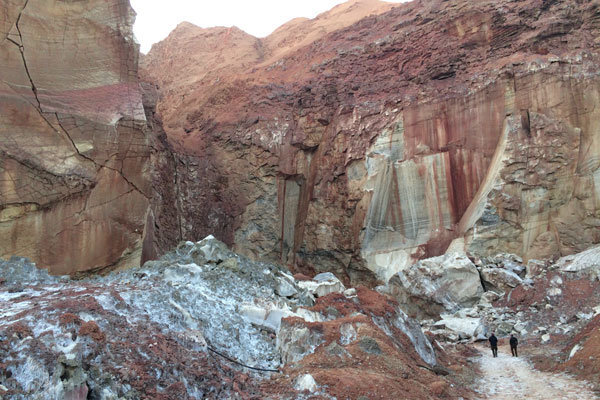 دست و پا زدن معادن آذربایجان غربی در مرداب کمبودها