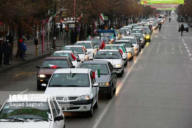 جلوه هایی زیبا از راهپیمایی خودرویی ۲۲ بهمن در سلماس